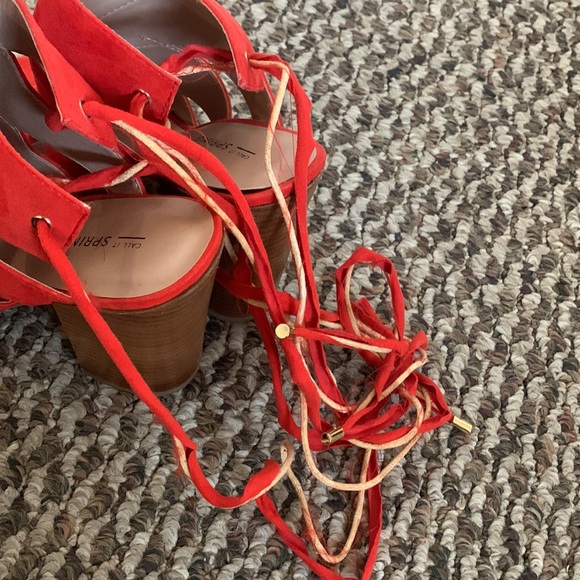 Red Call it Spring Heels - Picture 3 of 4